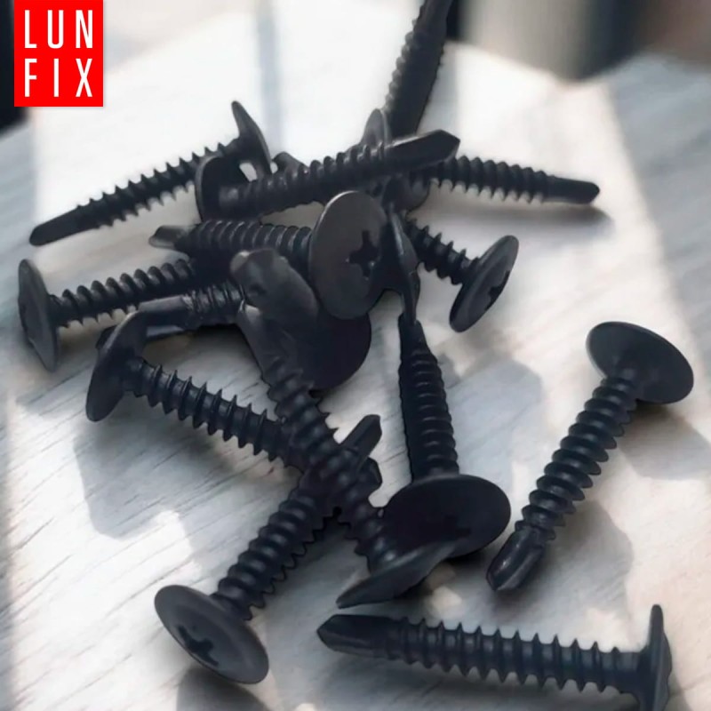 Czarne wkręty z powłoką fosfatowaną