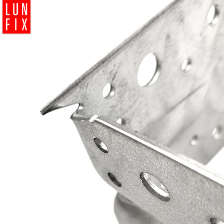 Kątownik montażowy z kolcem 140x140x90x2,5 ciesielski 1szt.