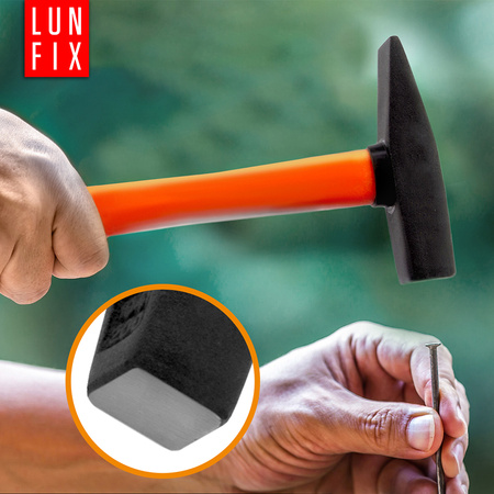 Młotek ślusarski 400g budowlany z trzonkiem z włókna szklanego